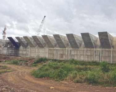 Đập tràn Piano - Bê tông khối lớn