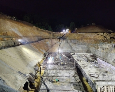 Công trình Sơn Trung - Hình ảnh thi công vào ban đêm